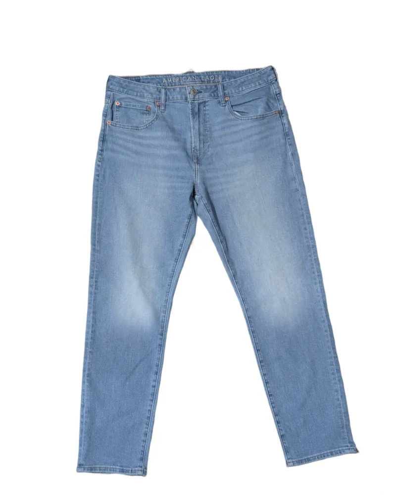 American Eagle Men’s Light Wash Denim Jeans